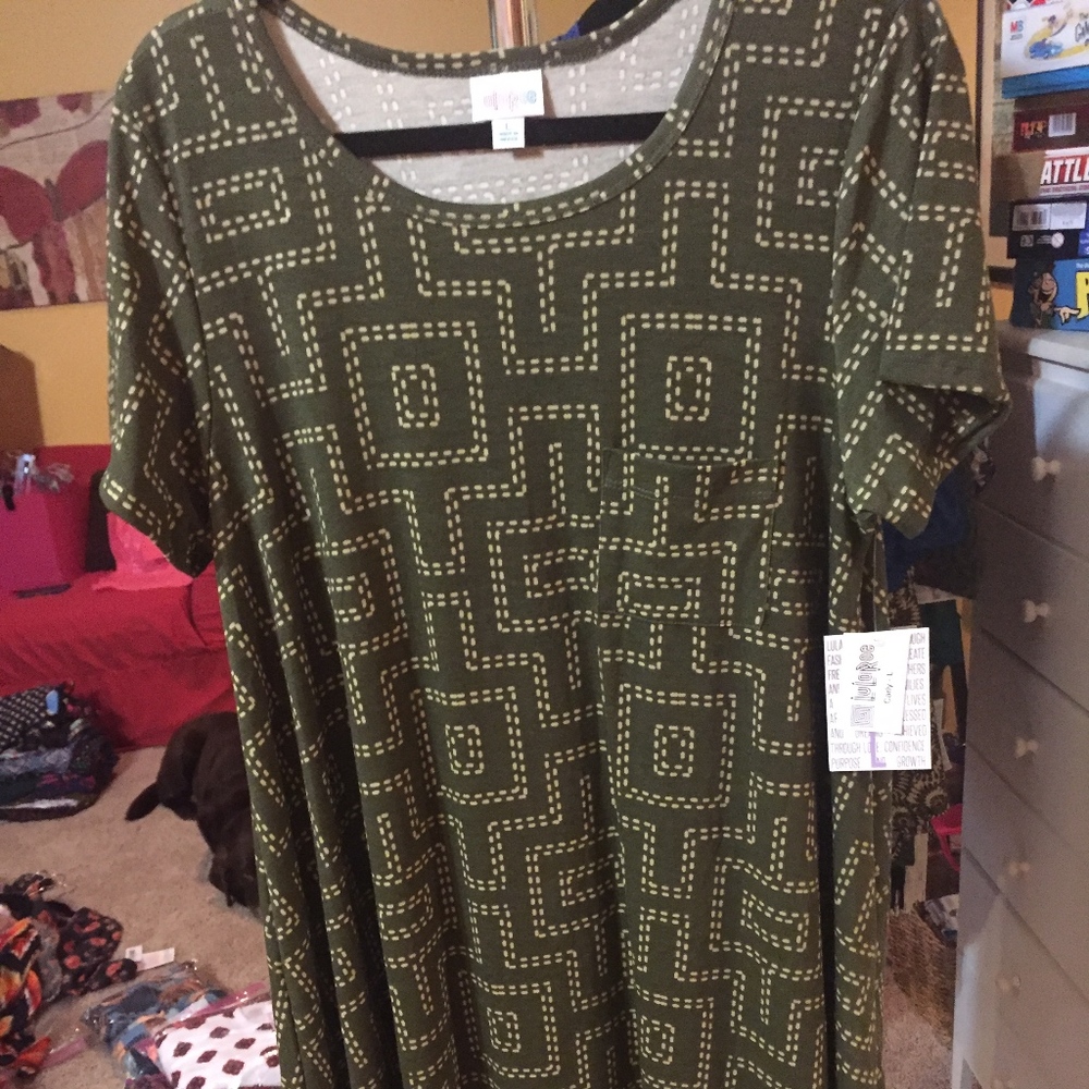 LulaRoe Geometric L Carly Dress